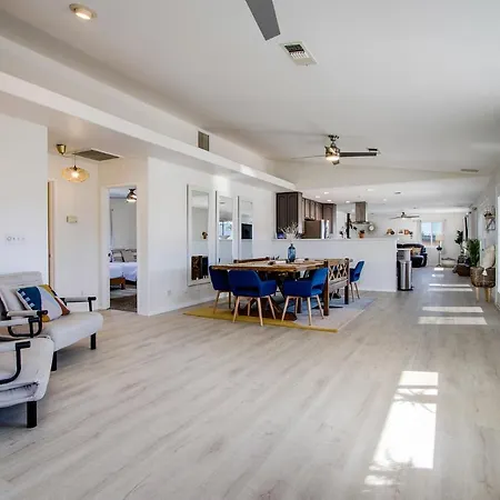 Sapphire Haven + Casita! Pool + Spa + Movie Theatre + 10 Min To Monument! Joshua Tree Exterior photo