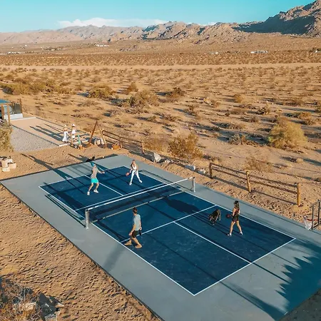 Sapphire Haven + Casita! Pool + Spa + Movie Theatre + 10 Min To Monument! Joshua Tree Exterior photo