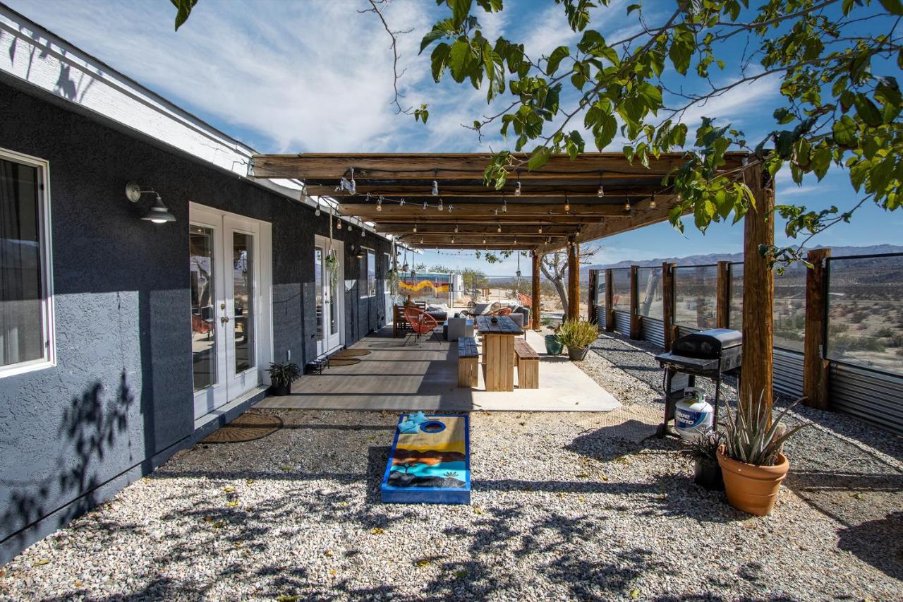 Holiday home Sapphire Haven + Casita! Pool + + Movie Theatre + 10 Min To Monument! Joshua Tree