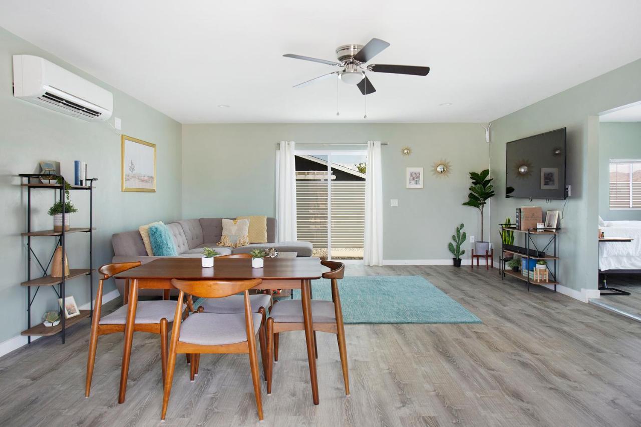Holiday home Sapphire Haven + Casita! Pool + + Movie Theatre + 10 Min To Monument! Joshua Tree