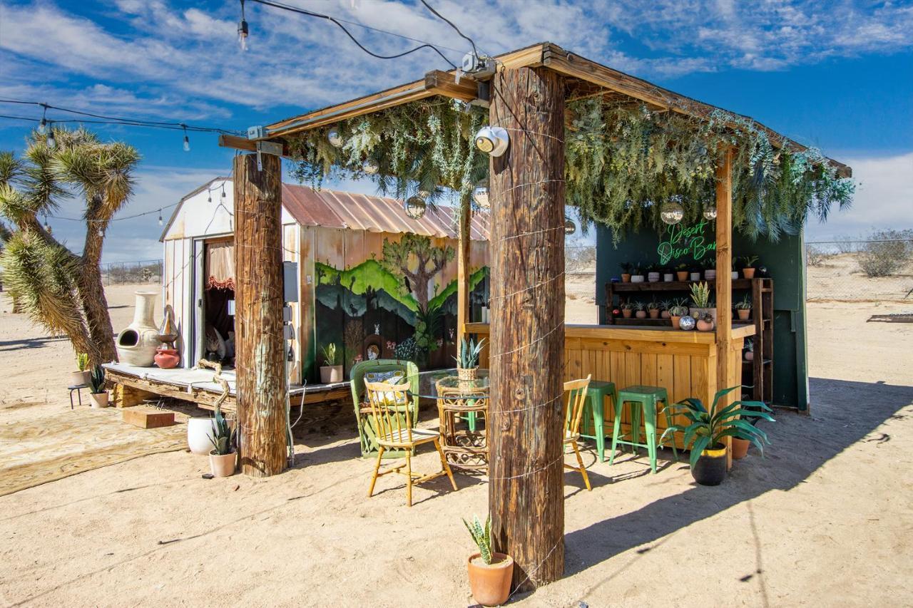 Holiday home Sapphire Haven + Casita! Pool + + Movie Theatre + 10 Min To Monument! Joshua Tree