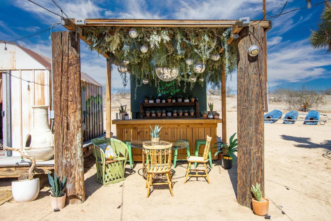 Holiday home Sapphire Haven + Casita! Pool + + Movie Theatre + 10 Min To Monument! Joshua Tree