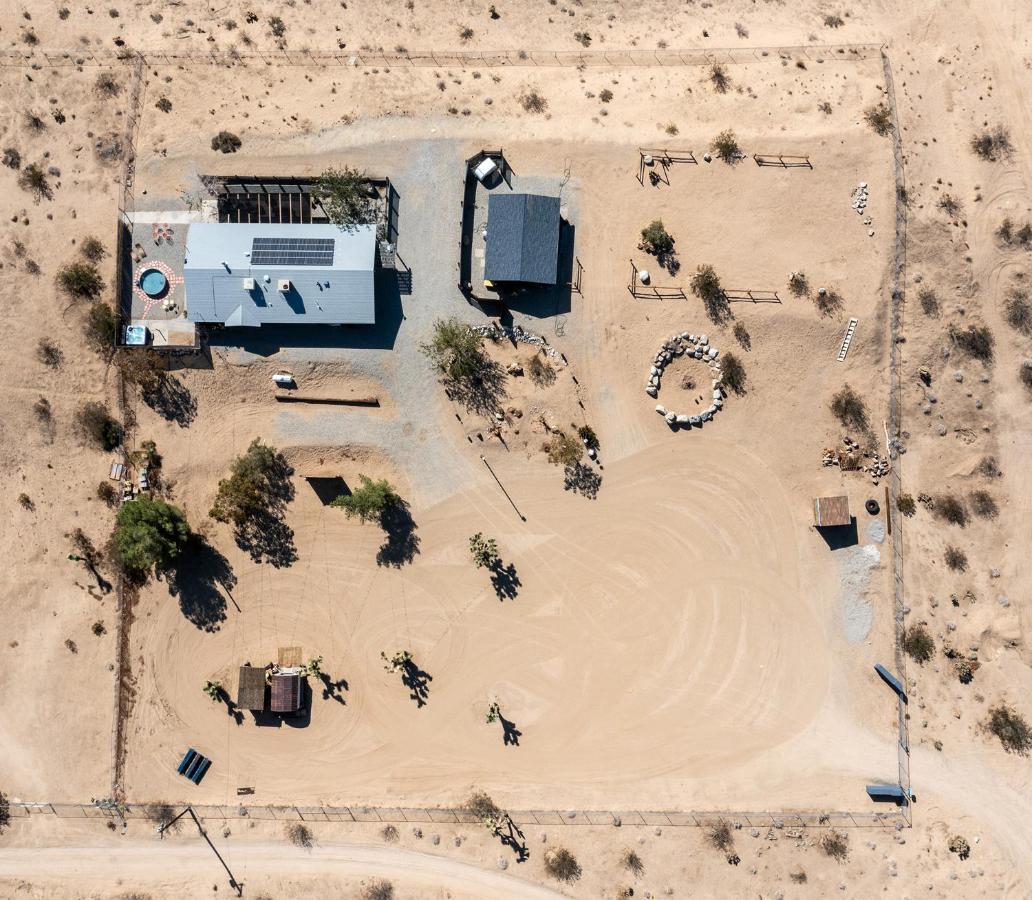 Sapphire Haven + Casita! Pool + + Movie Theatre + 10 Min To Monument!